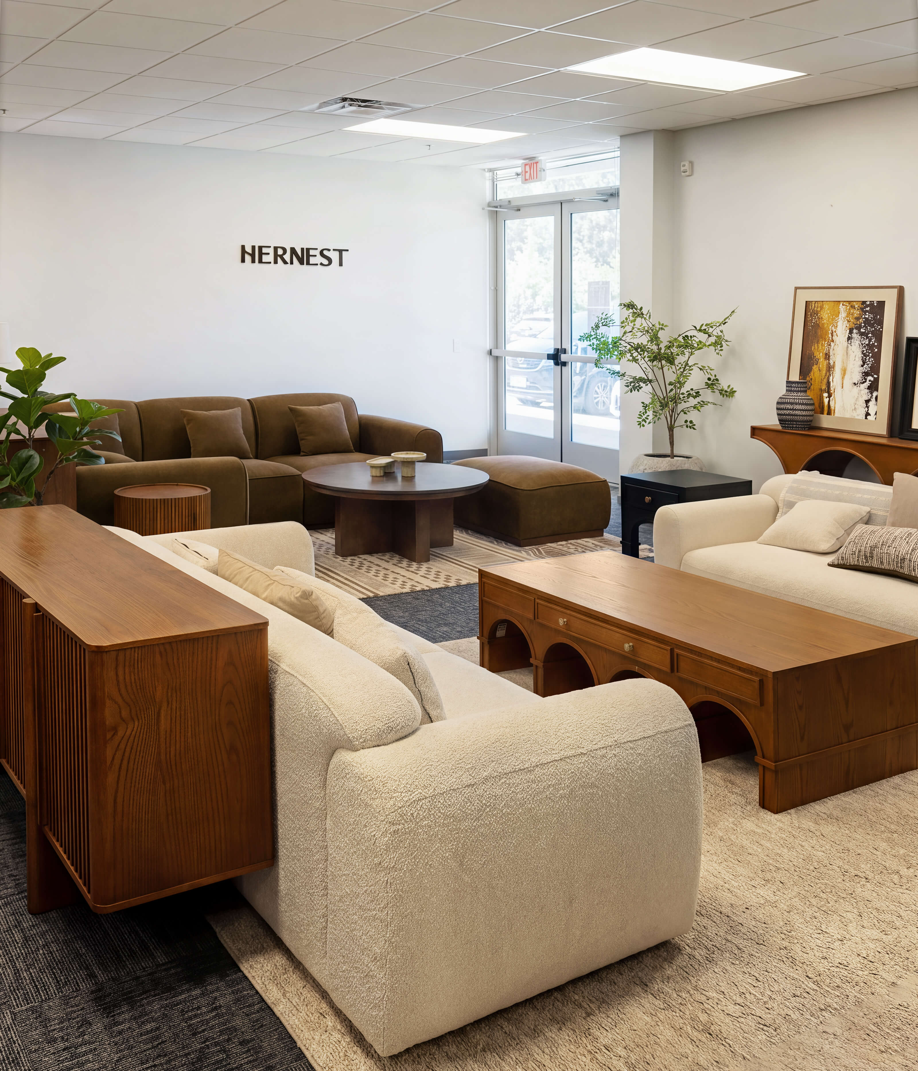 @hernest.com